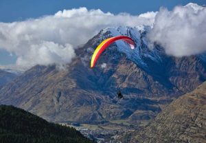 PARAGLIDING 